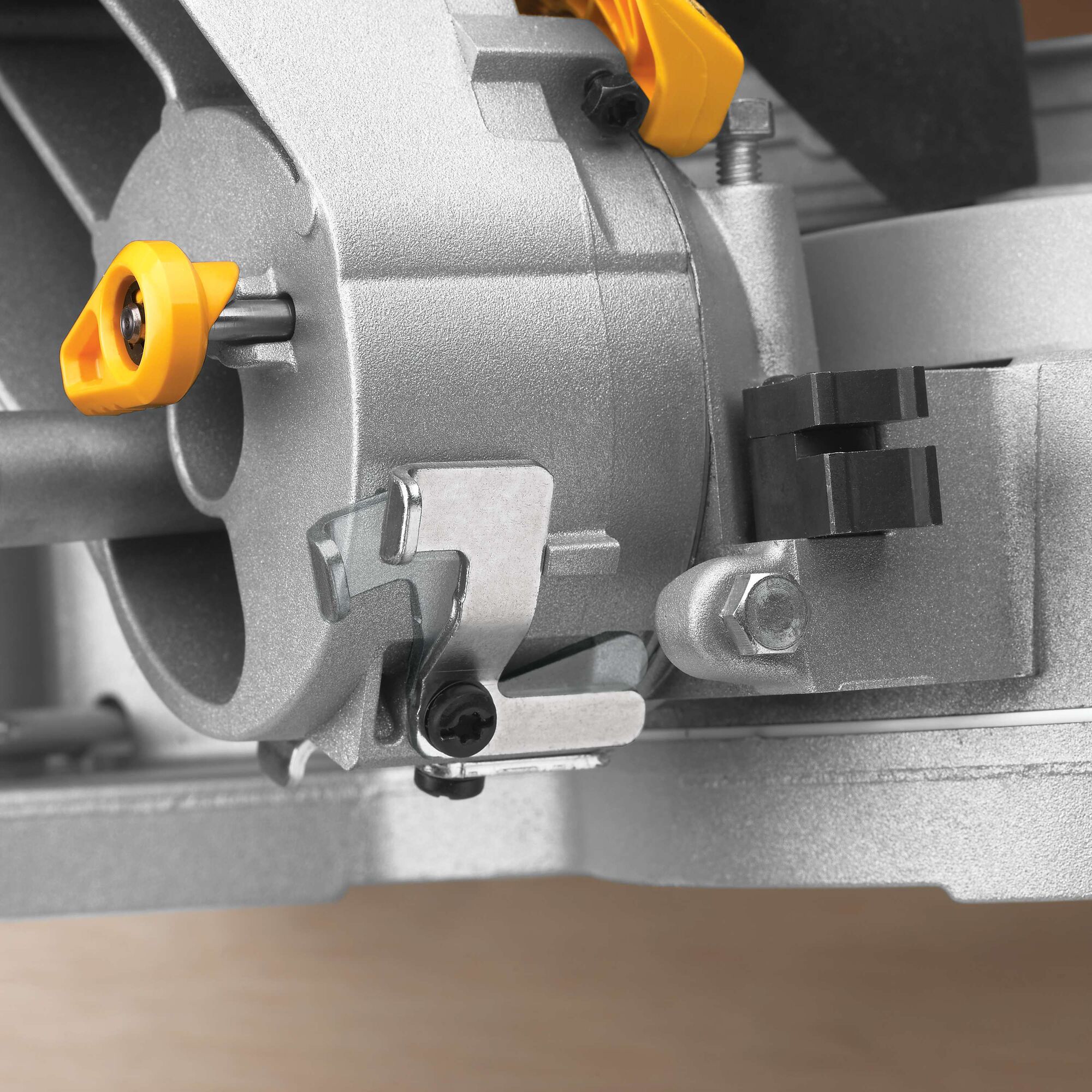 Gergaji Miter Geser 12"